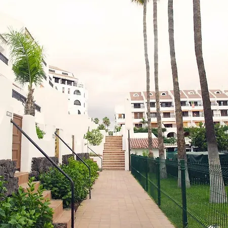 Holiday home 2 Min Walk To - Private Solarium