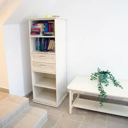 Holiday home 2 Min Walk To - Private Solarium Costa Adeje (Tenerife)