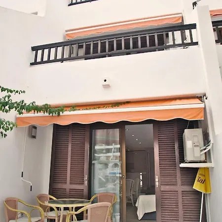 Casa de Férias 2 Min Walk To - Private Solarium *