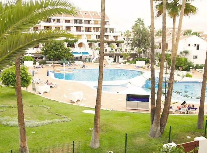 Hébergement de vacances 2 Min Walk To - Private Solarium *